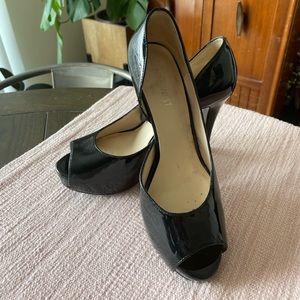 Nine West peep toe pump